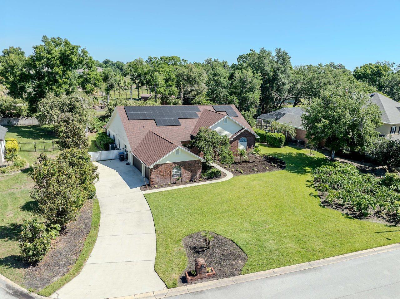 COUNTRY GATE - Residential