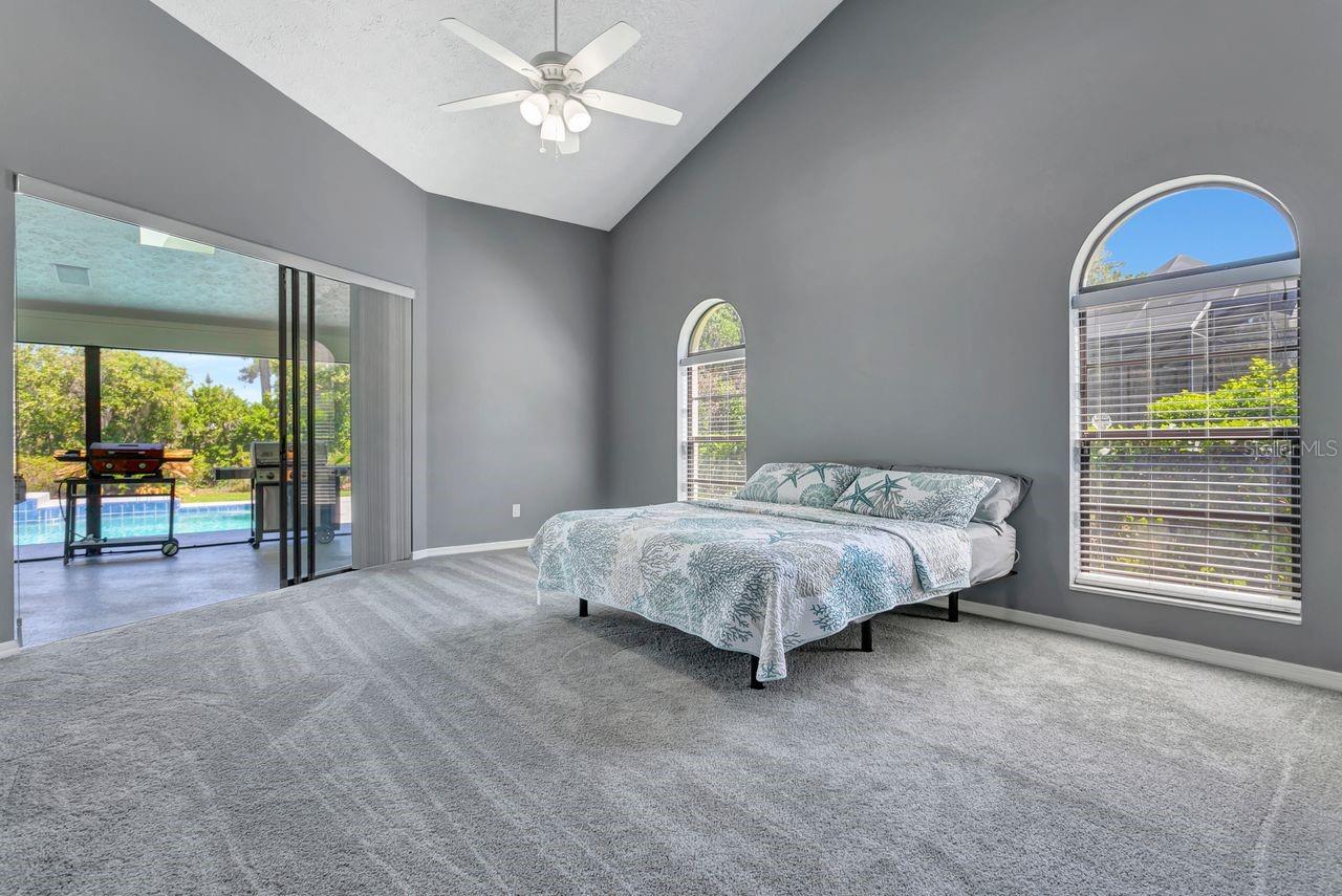 COUNTRY GATE - Residential