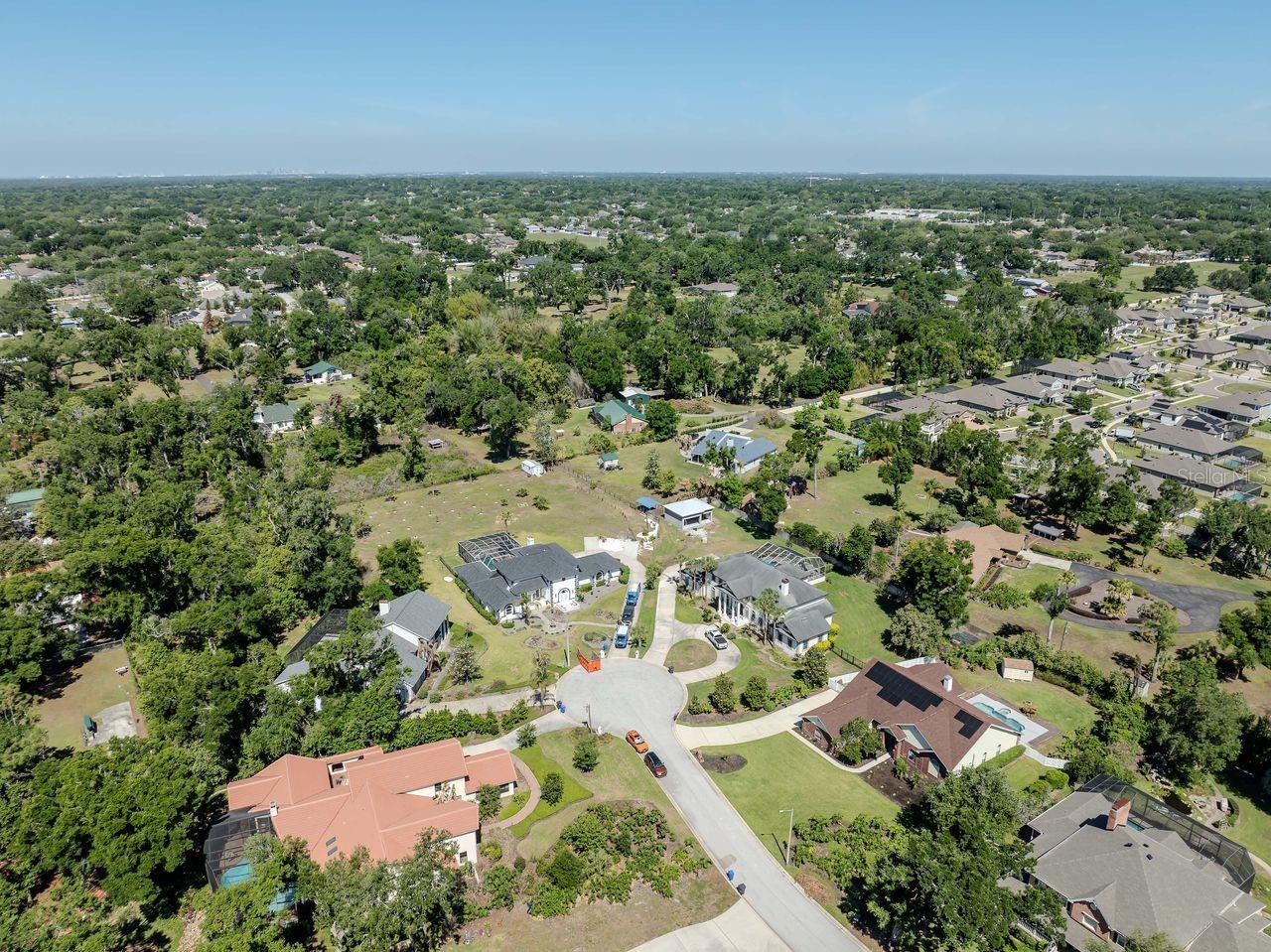 COUNTRY GATE - Residential