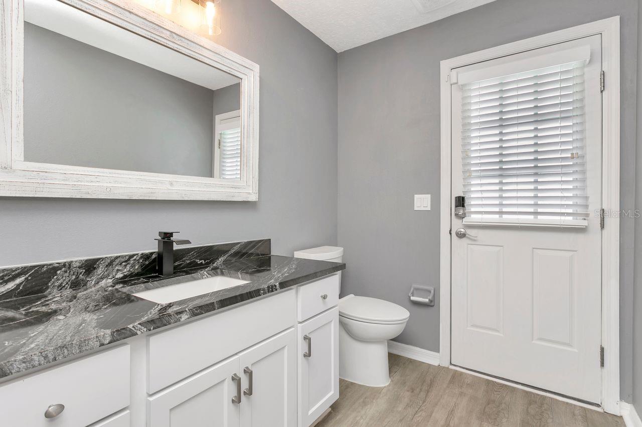 COUNTRY GATE - Residential