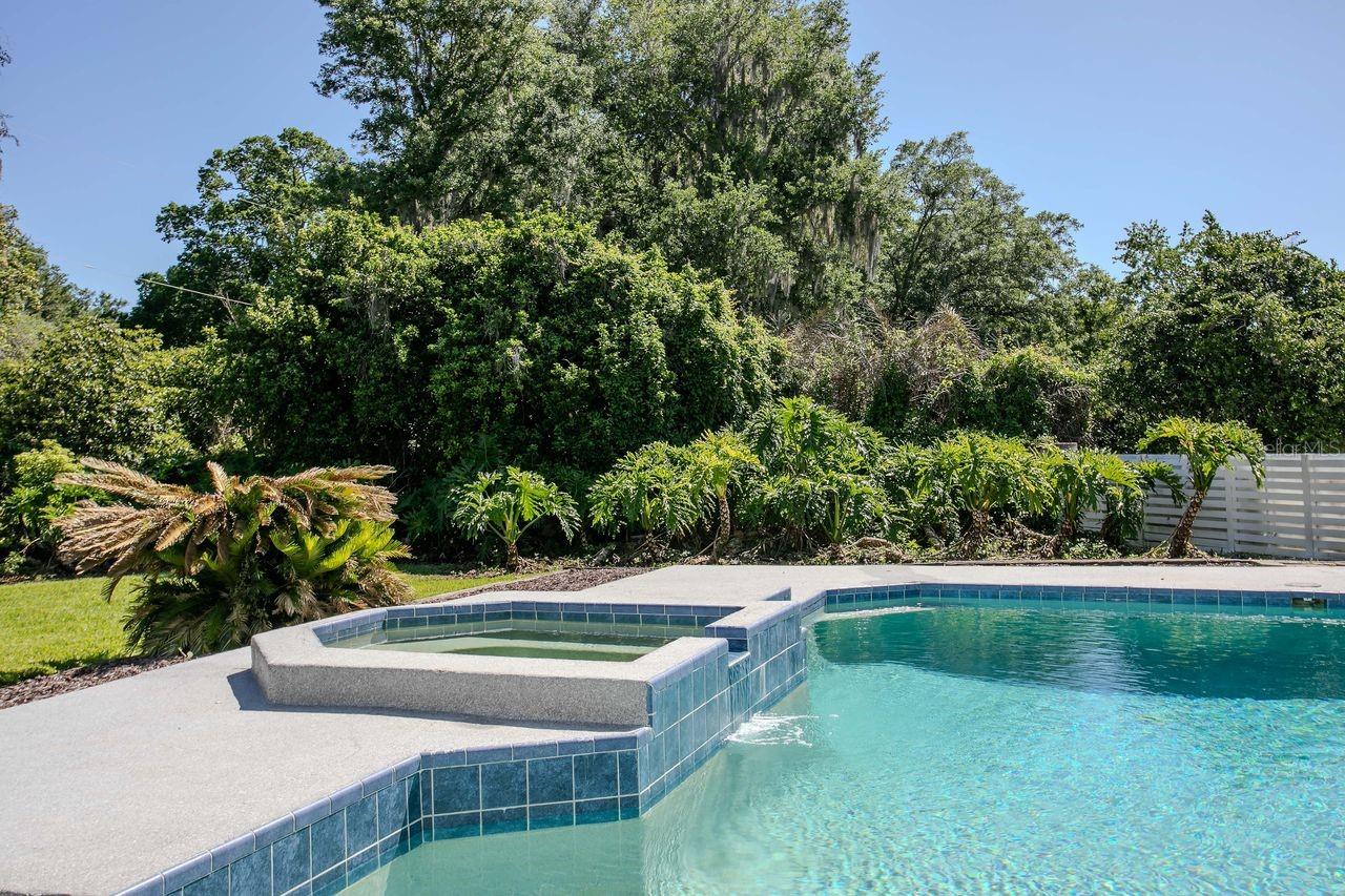 COUNTRY GATE - Residential