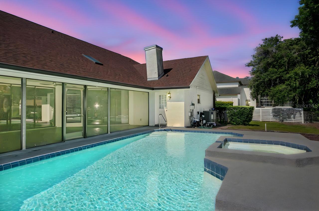 COUNTRY GATE - Residential