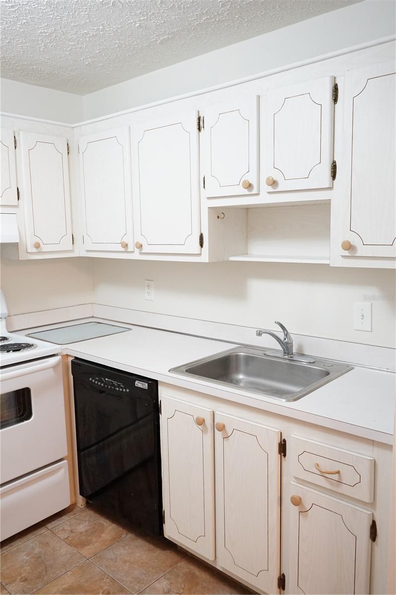 ANDOVER I CONDOMINIUM - Residential