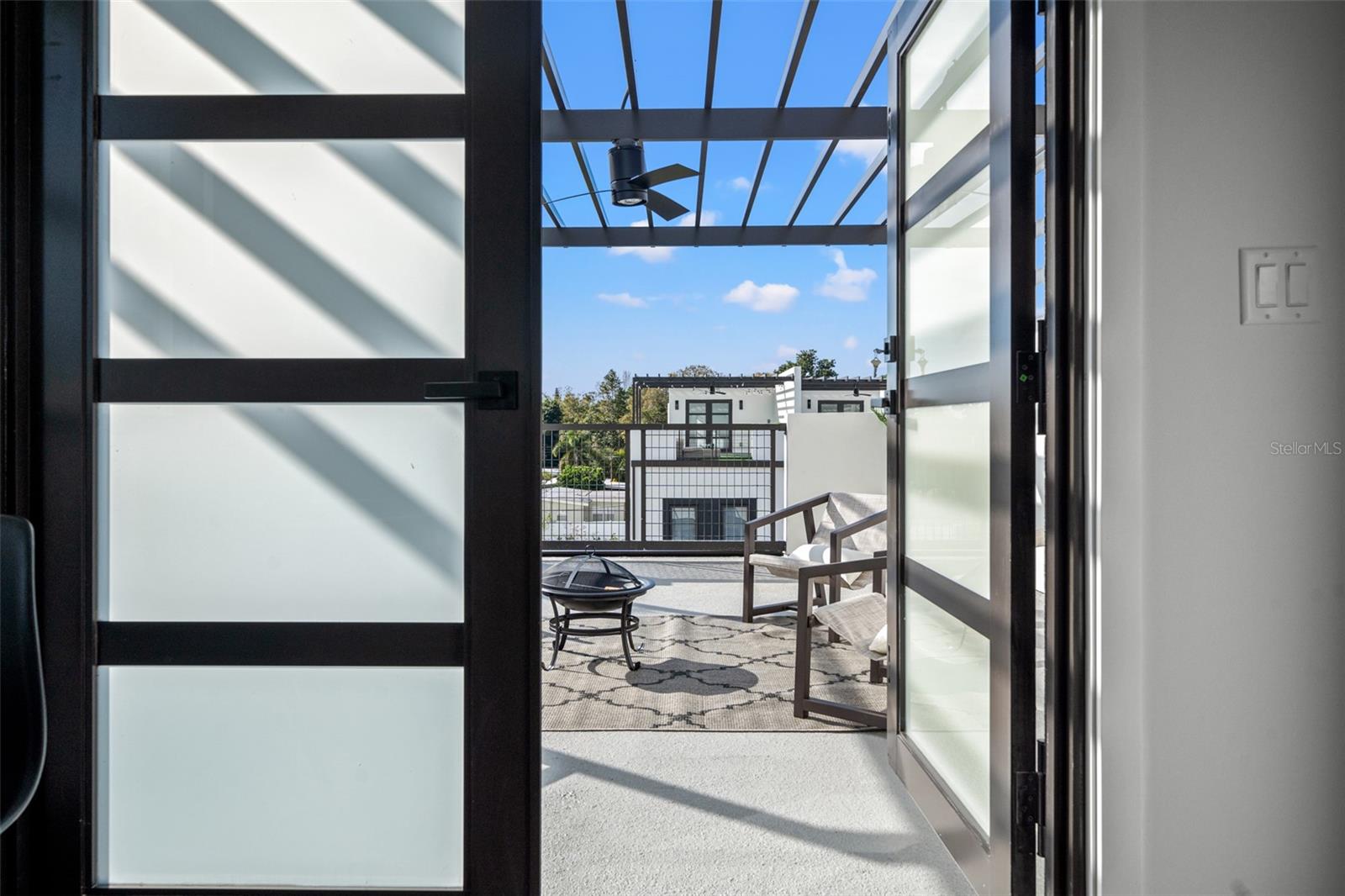 LATITUDES IN THE PARK TWNHMS - Residential