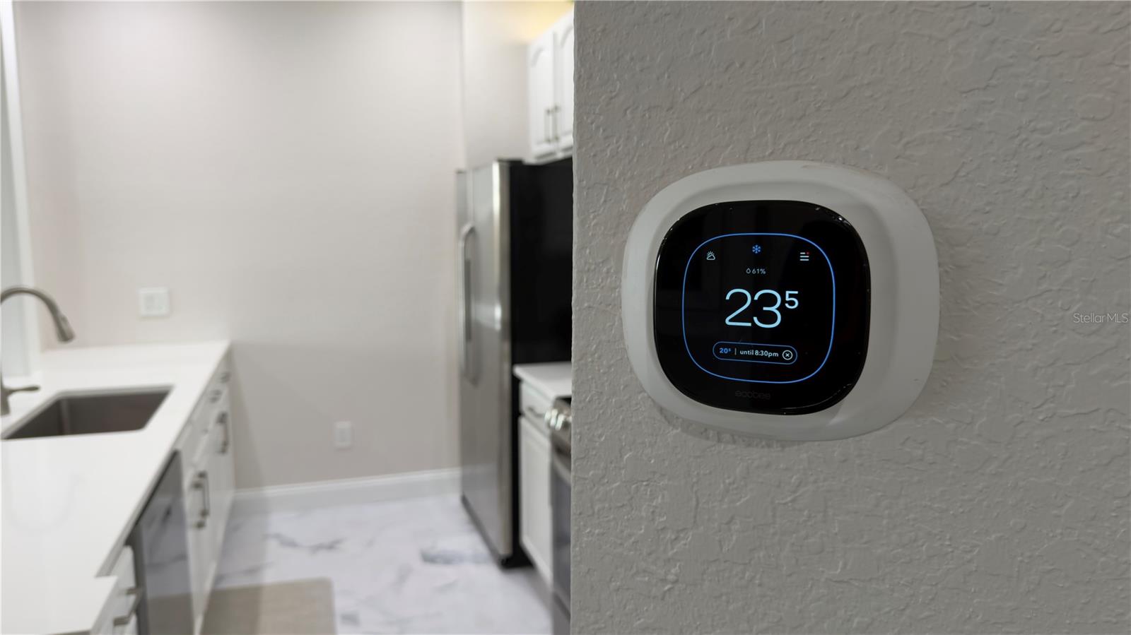 VENTURA/STONEBRIDGE COMMONS A - Residential Lease