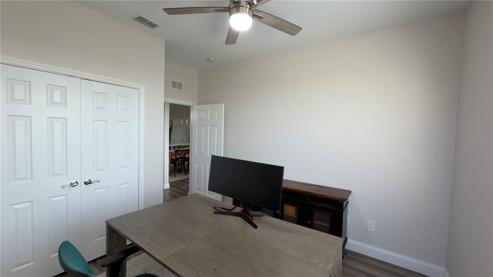 VENTURA/STONEBRIDGE COMMONS A - Residential Lease