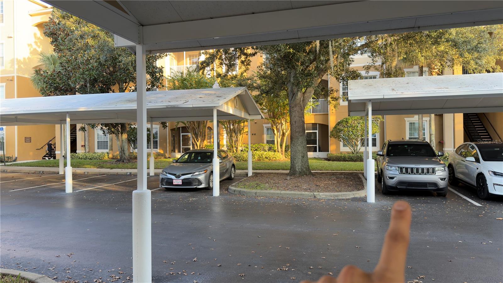 VENTURA/STONEBRIDGE COMMONS A - Residential Lease