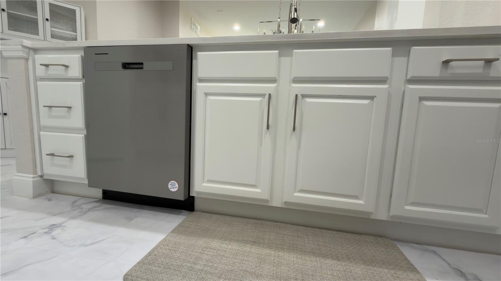 VENTURA/STONEBRIDGE COMMONS A - Residential Lease