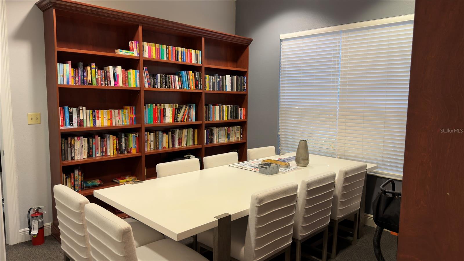 VENTURA/STONEBRIDGE COMMONS A - Residential Lease