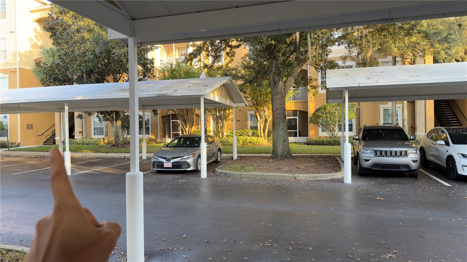 VENTURA/STONEBRIDGE COMMONS A - Residential Lease