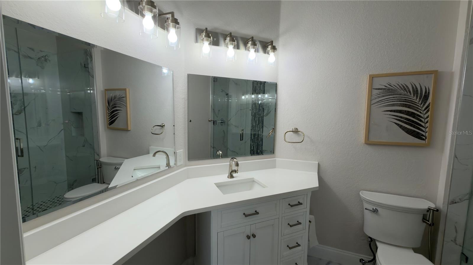 VENTURA/STONEBRIDGE COMMONS A - Residential Lease