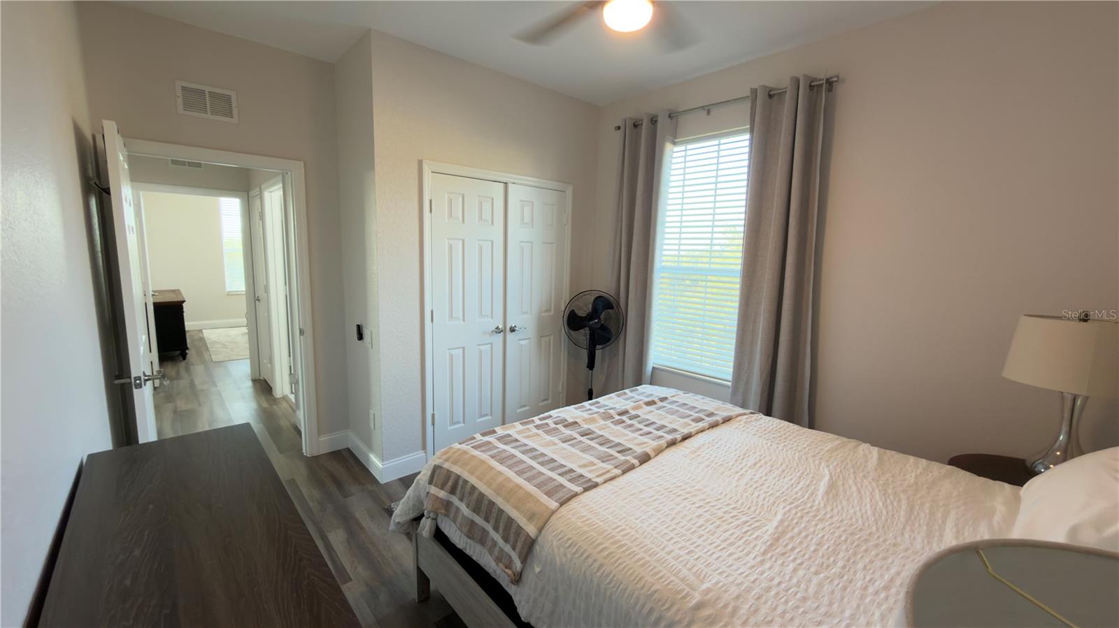 VENTURA/STONEBRIDGE COMMONS A - Residential Lease