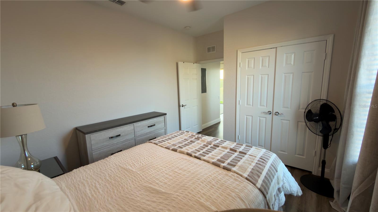 VENTURA/STONEBRIDGE COMMONS A - Residential Lease