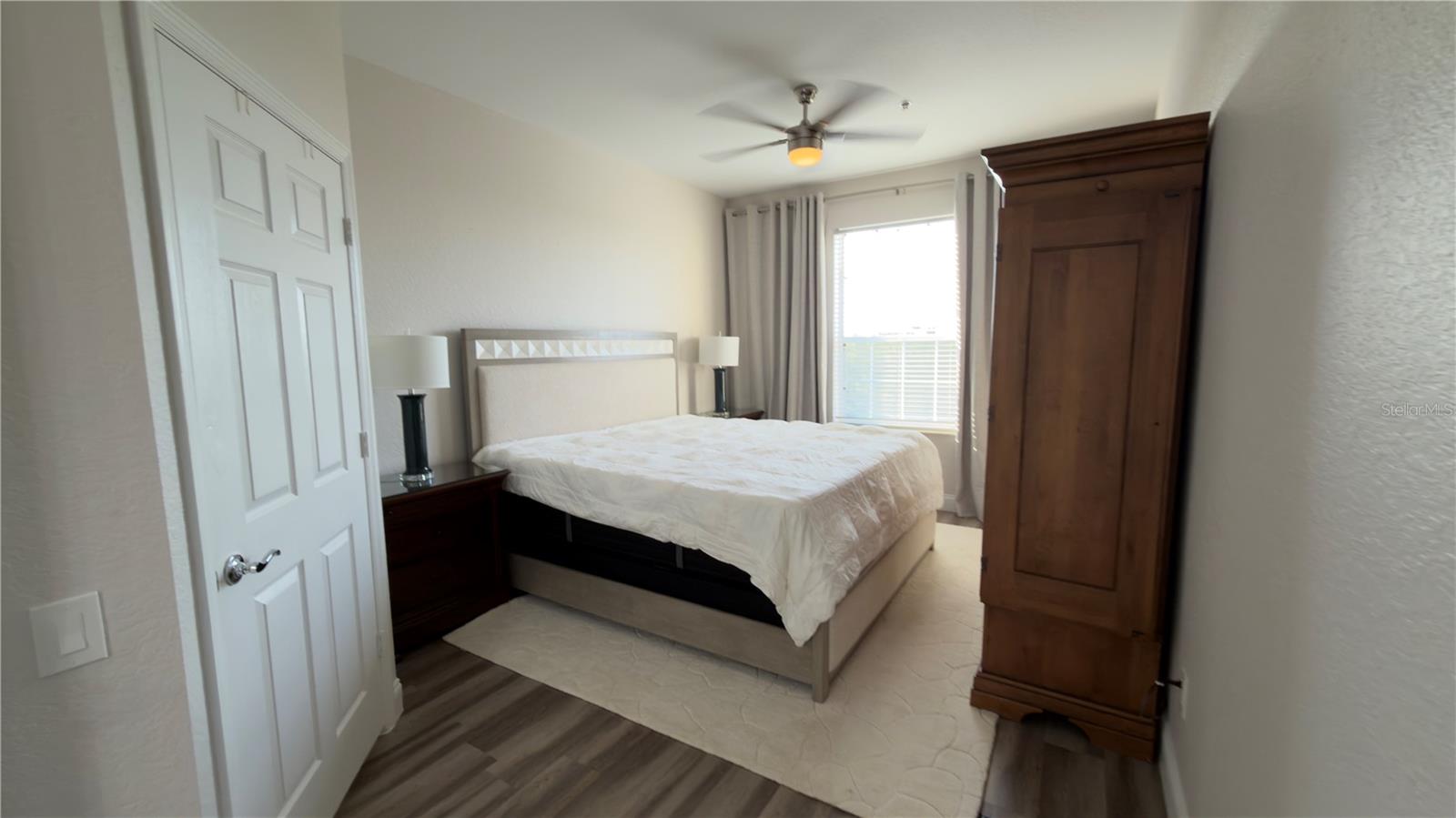 VENTURA/STONEBRIDGE COMMONS A - Residential Lease