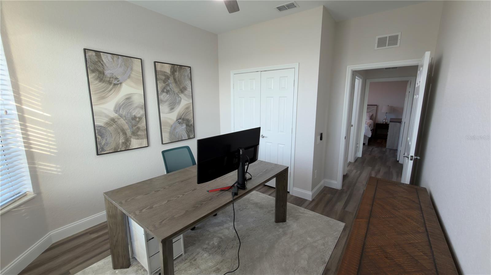 VENTURA/STONEBRIDGE COMMONS A - Residential Lease