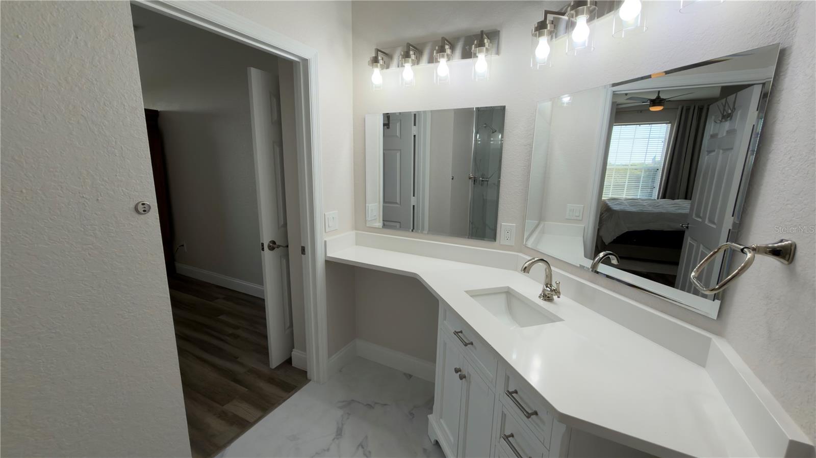 VENTURA/STONEBRIDGE COMMONS A - Residential Lease