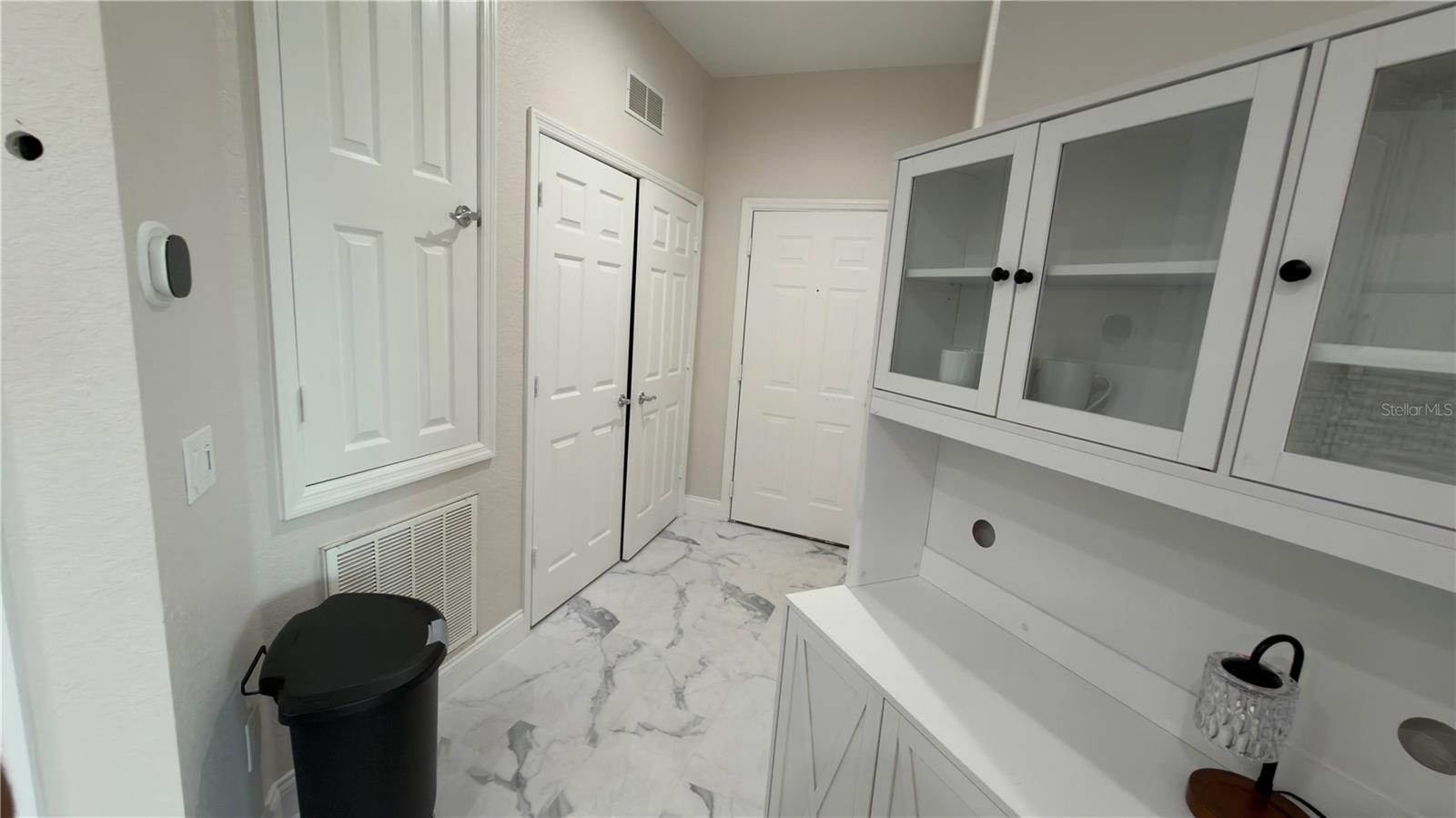 VENTURA/STONEBRIDGE COMMONS A - Residential Lease