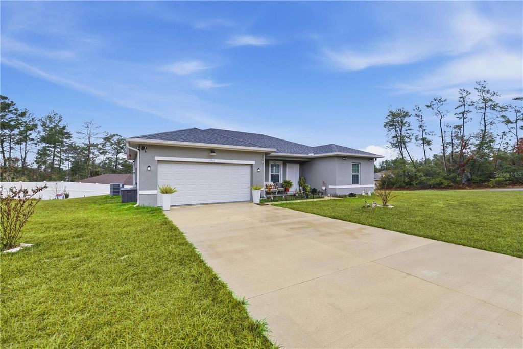 Photo of 15943 SW 53rd Court, Ocala, FL 34473 (MLS # OM717709)