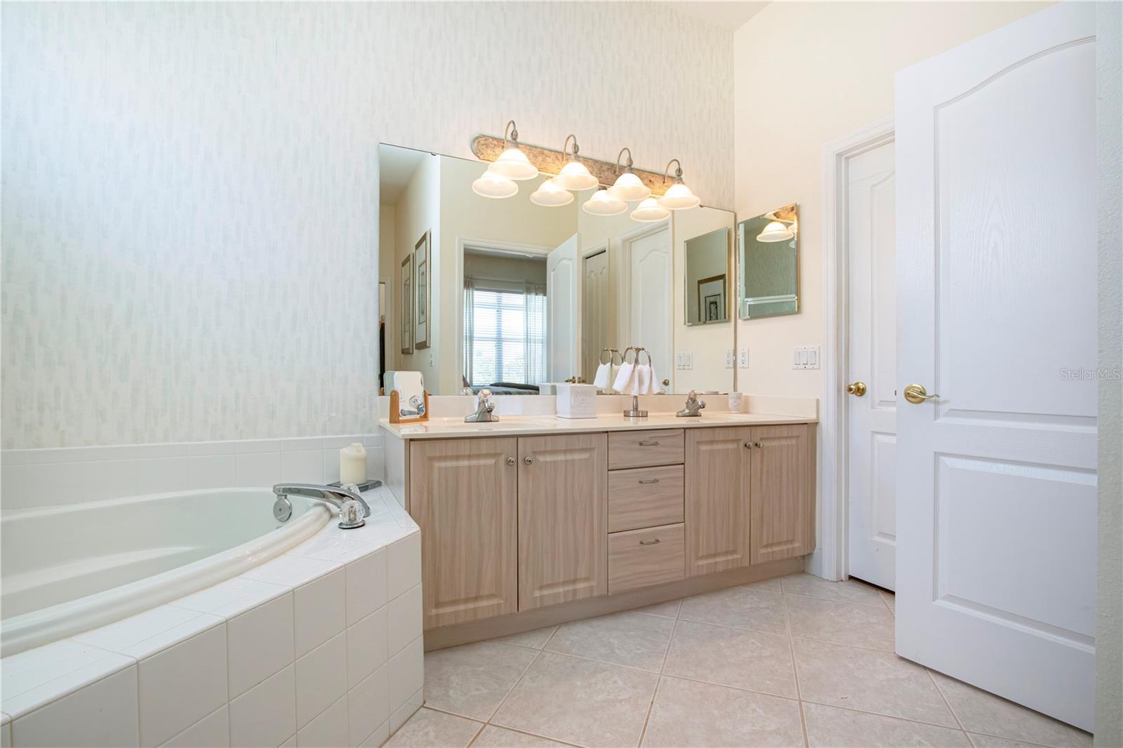 STONEYBROOK GOLF & COUNTRY CLUB - Residential