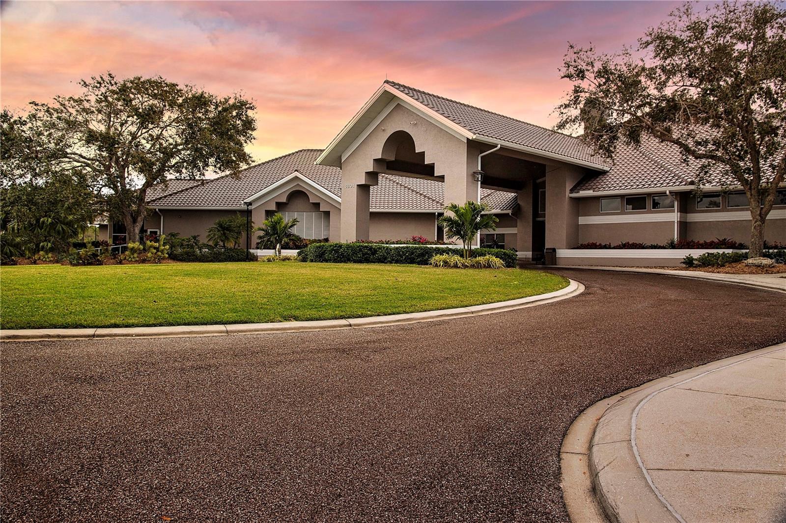 STONEYBROOK GOLF & COUNTRY CLUB - Residential
