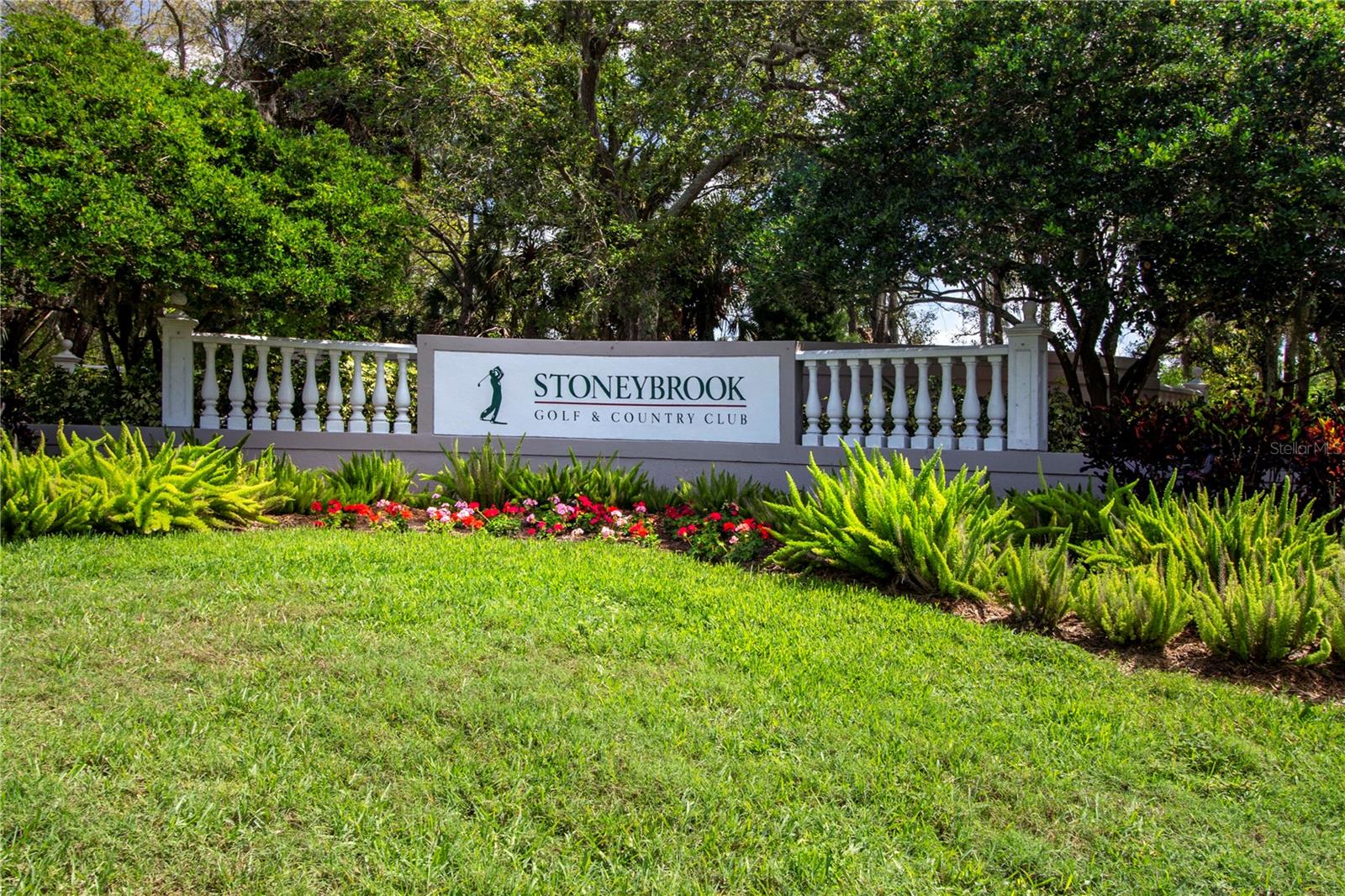 STONEYBROOK GOLF & COUNTRY CLUB - Residential