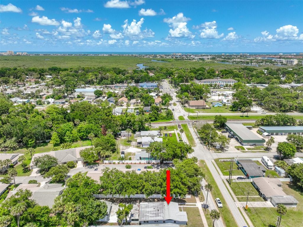 Photo of 607 Wayne Avenue, New Smyrna Beach, FL 32168 (MLS # V4949520)