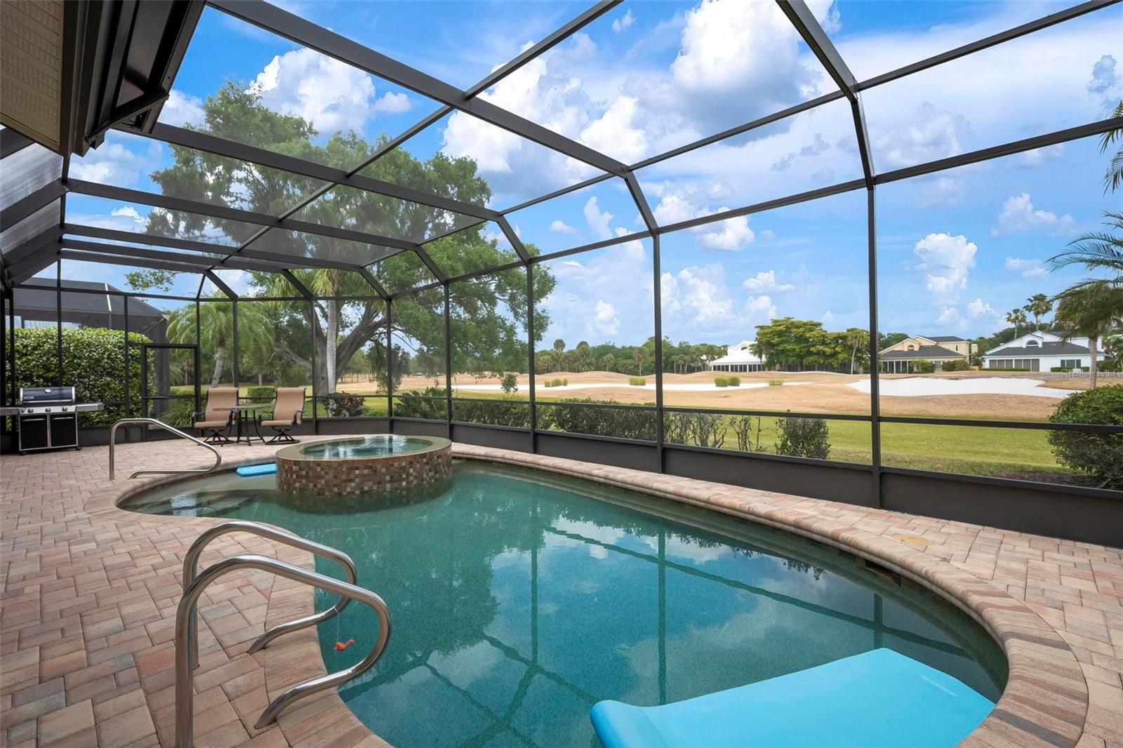 PRESTANICA/LA VISTA - Residential