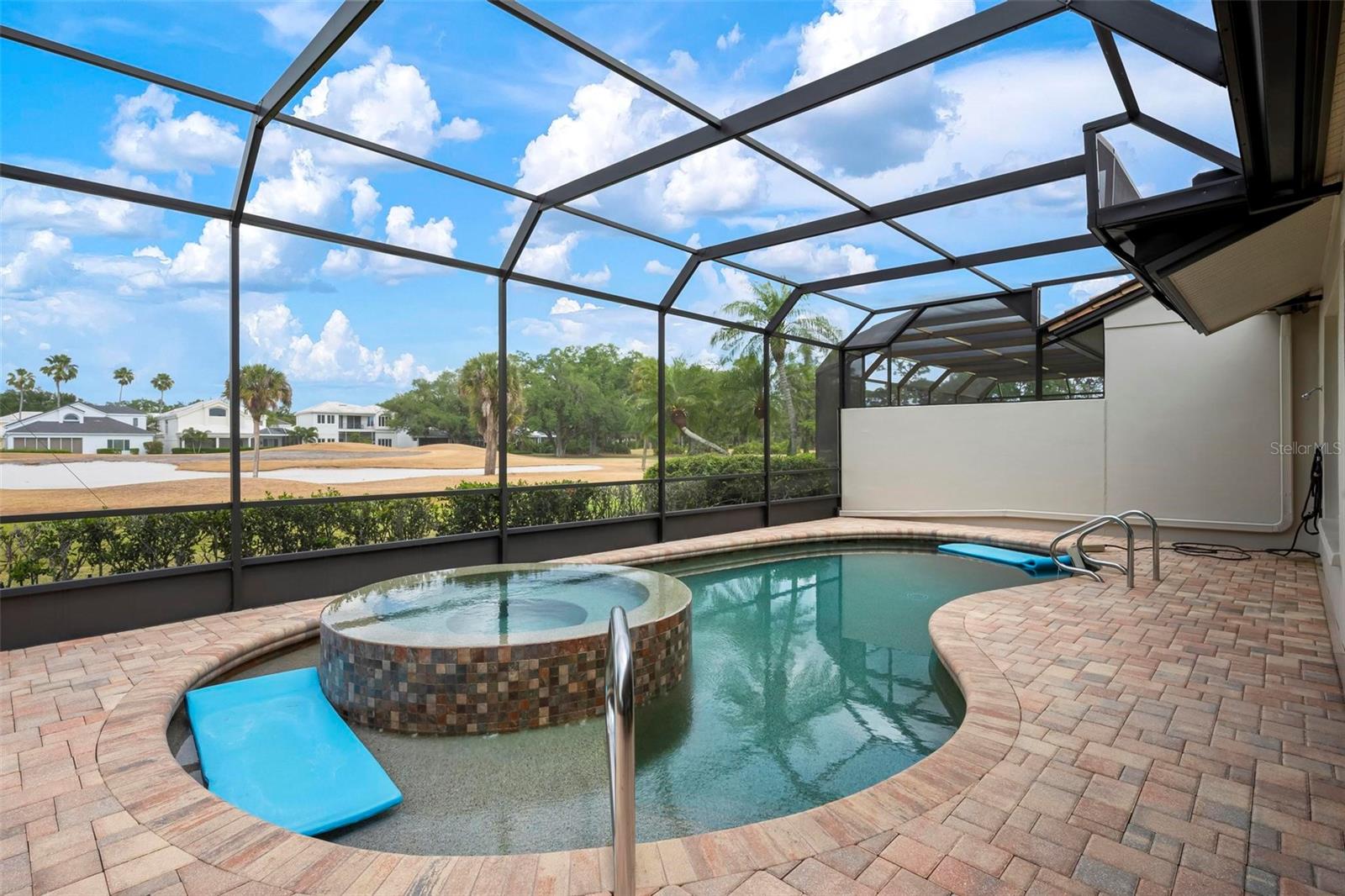 PRESTANICA/LA VISTA - Residential