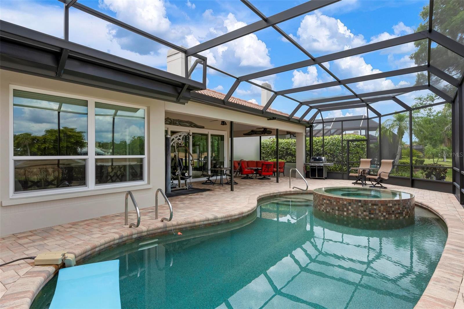 PRESTANICA/LA VISTA - Residential