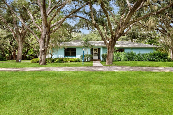5273 TURTLE CREEK LN, SARASOTA, FL 34232 - Image cffe512e00e3994cc0d7f2a5bd397d08/214397120