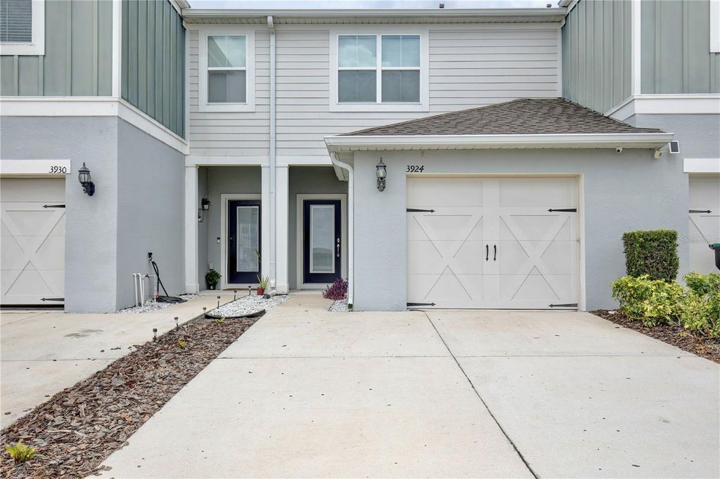 Photo of 3924 Plainview Drive, Orlando, FL 32824 (MLS # O6413022)