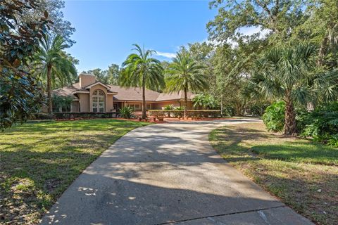 A home in LONGWOOD