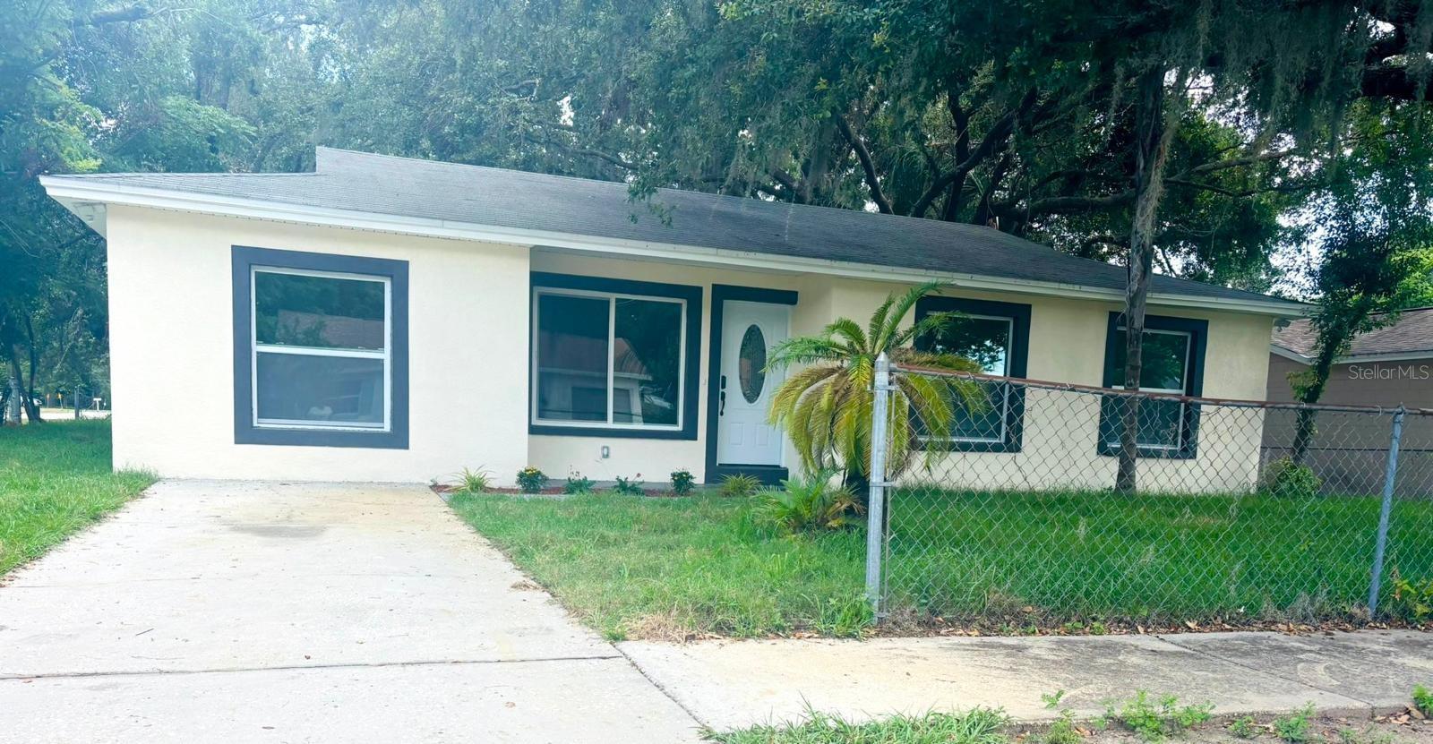 733 HOLLY TERRACE