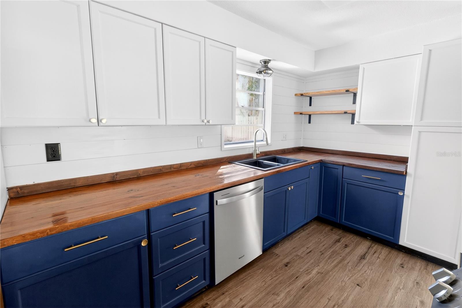 RENEWOOD - Residential