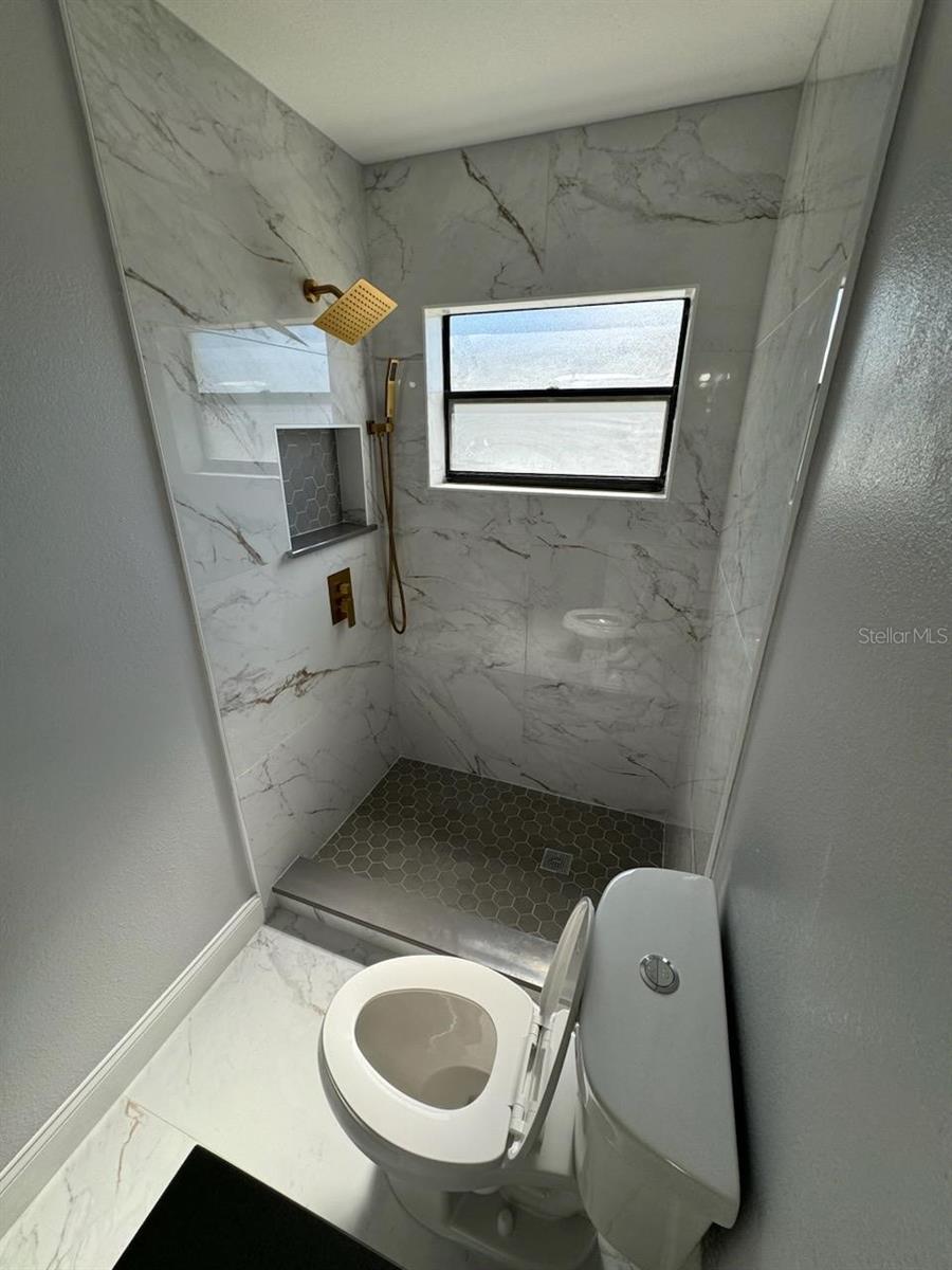 LAUREL HILLS - Residential