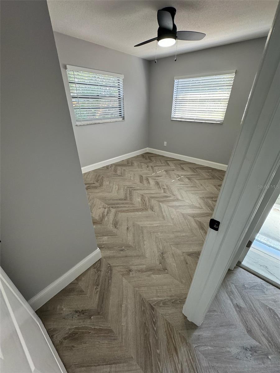 LAUREL HILLS - Residential