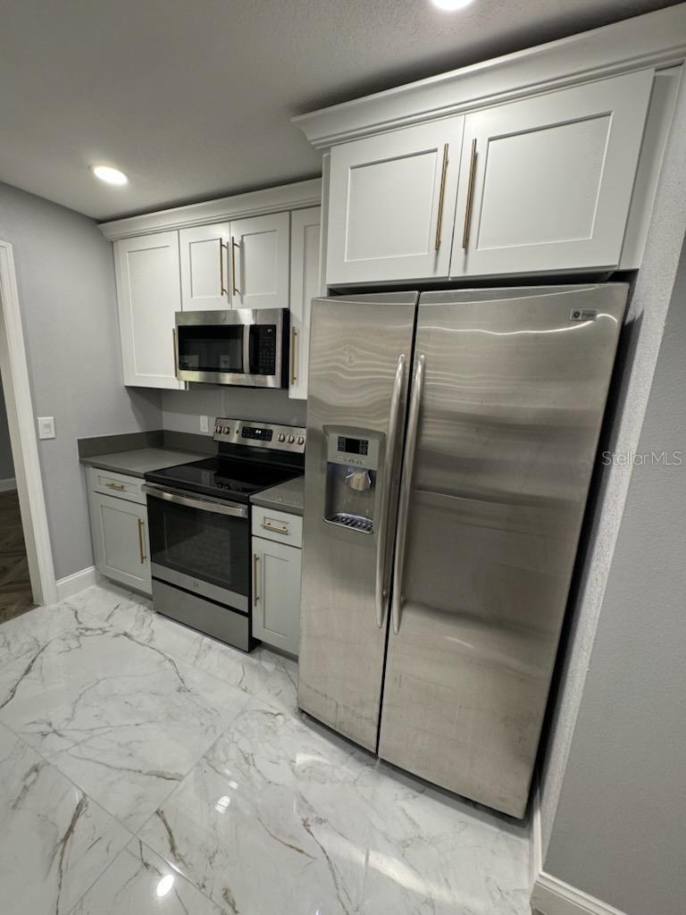 LAUREL HILLS - Residential