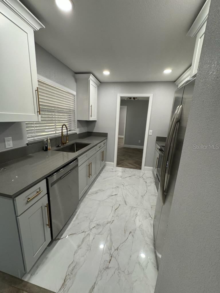 LAUREL HILLS - Residential