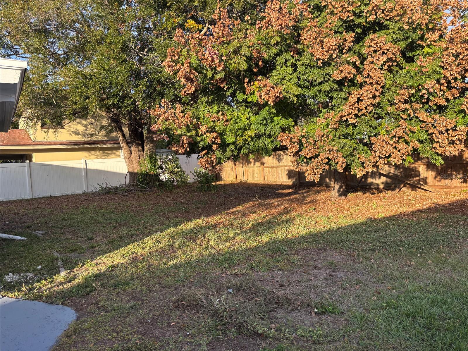 SUNSHINE GROVES - Residential Lease