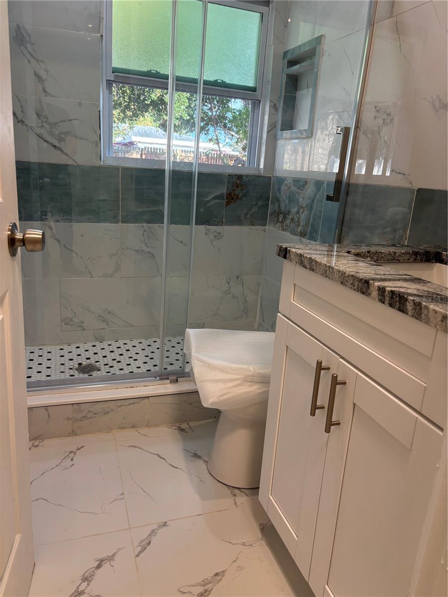 SUNSHINE GROVES - Residential Lease