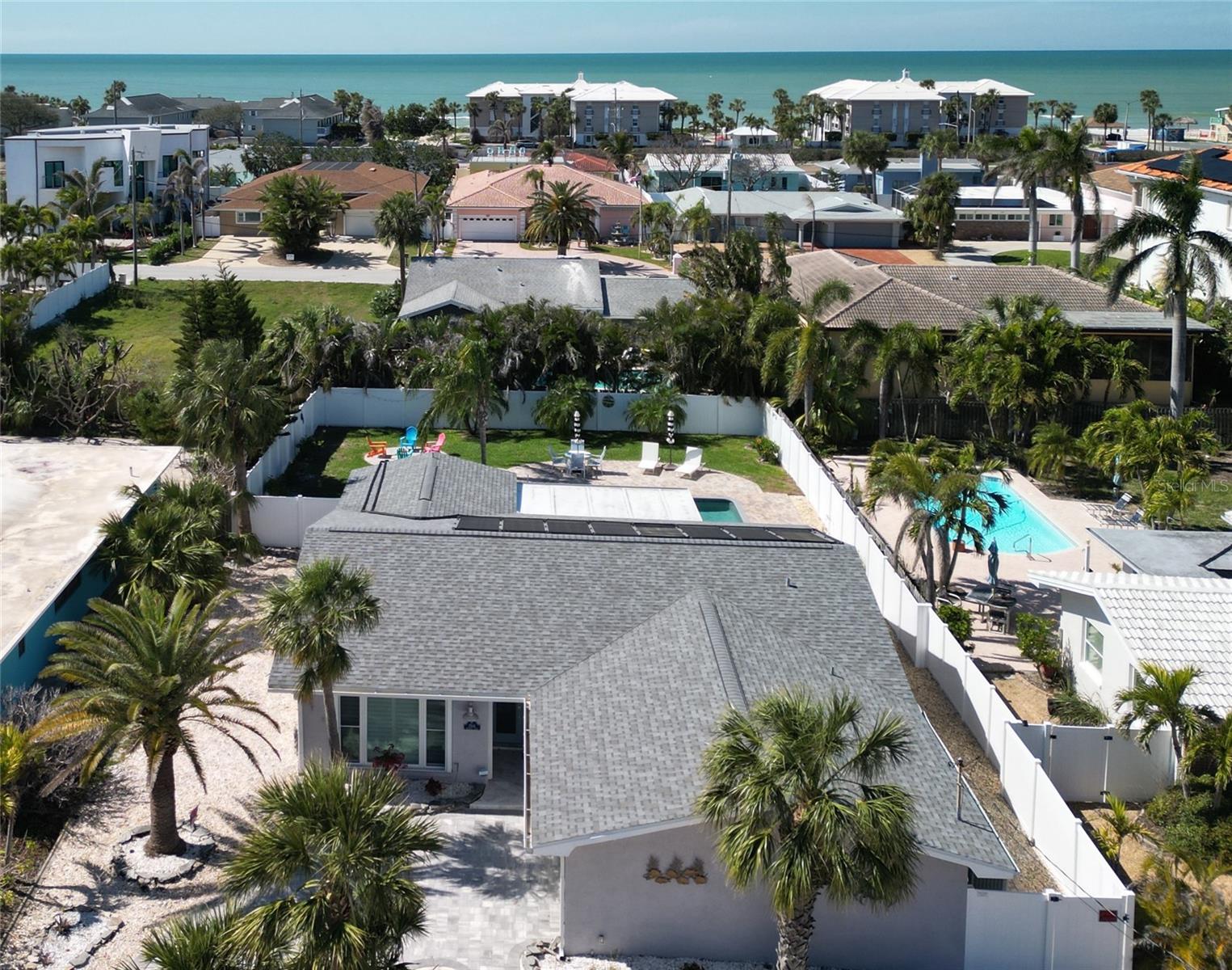 2504 BAYSHORE DRIVE