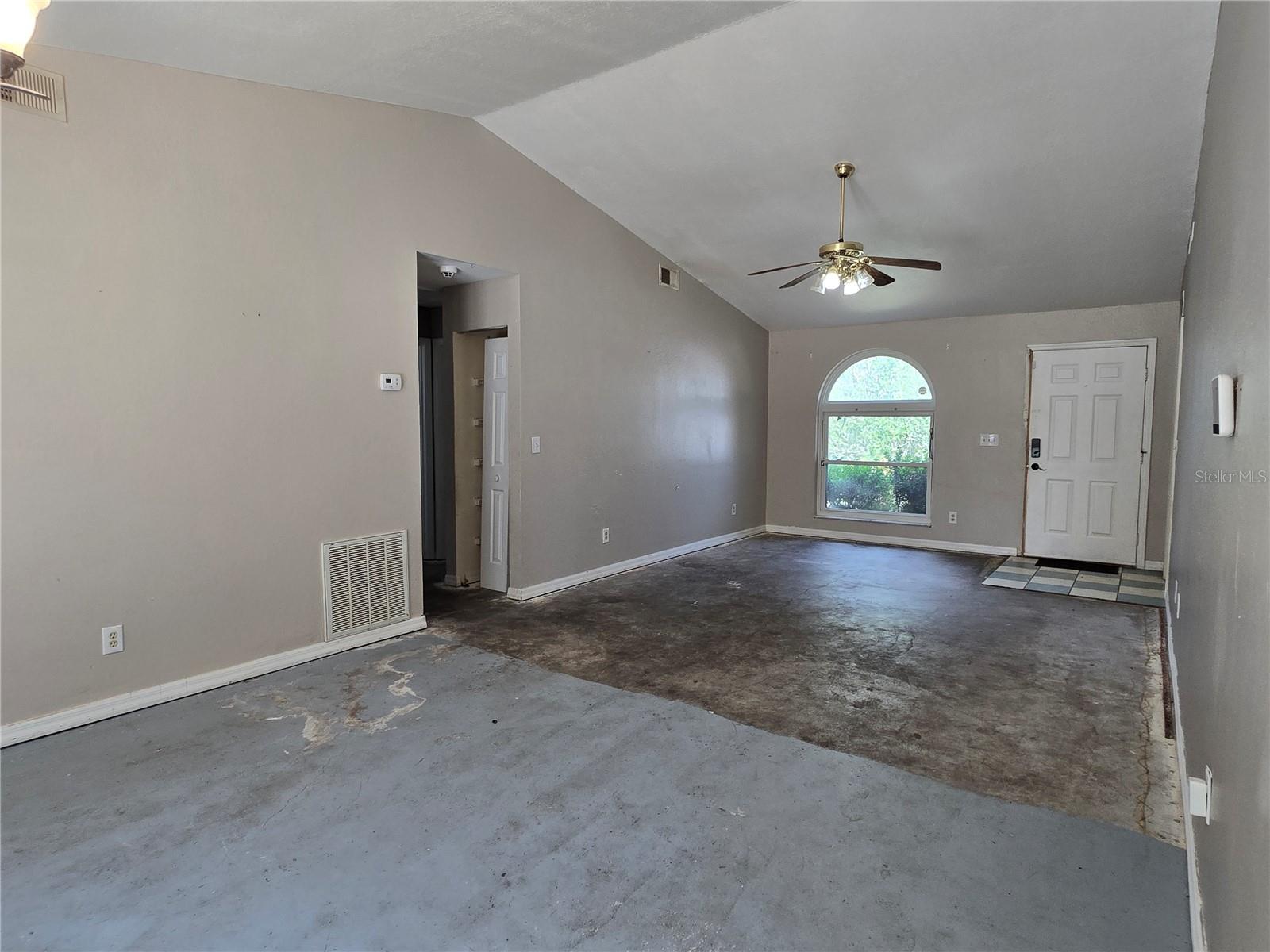 MARION OAKS UN 03 - Residential