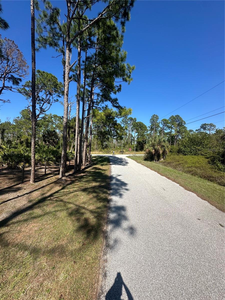 PORT CHARLOTTE SUB 33 - Land