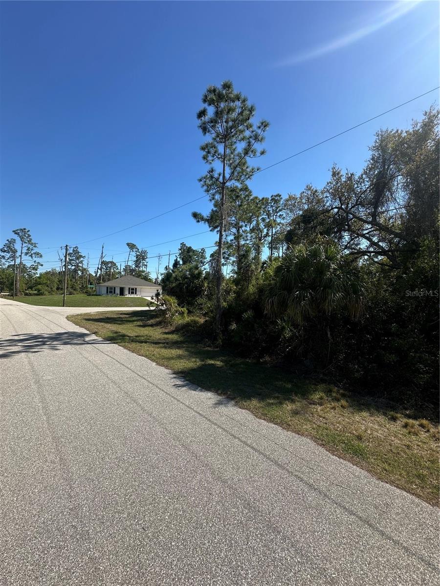 PORT CHARLOTTE SUB 33 - Land