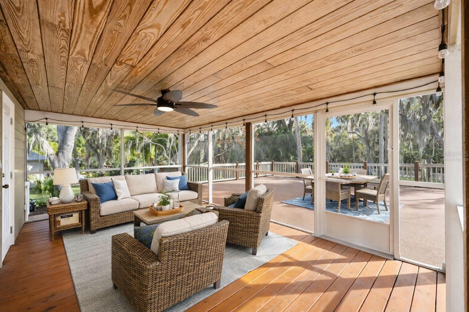 STONE ISLAND ESTATES - Residential