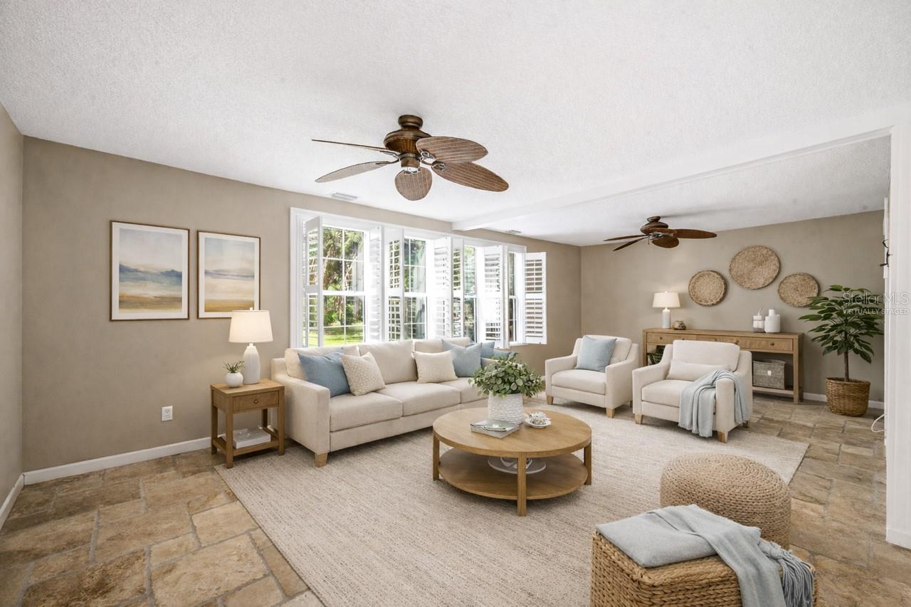 STONE ISLAND ESTATES - Residential