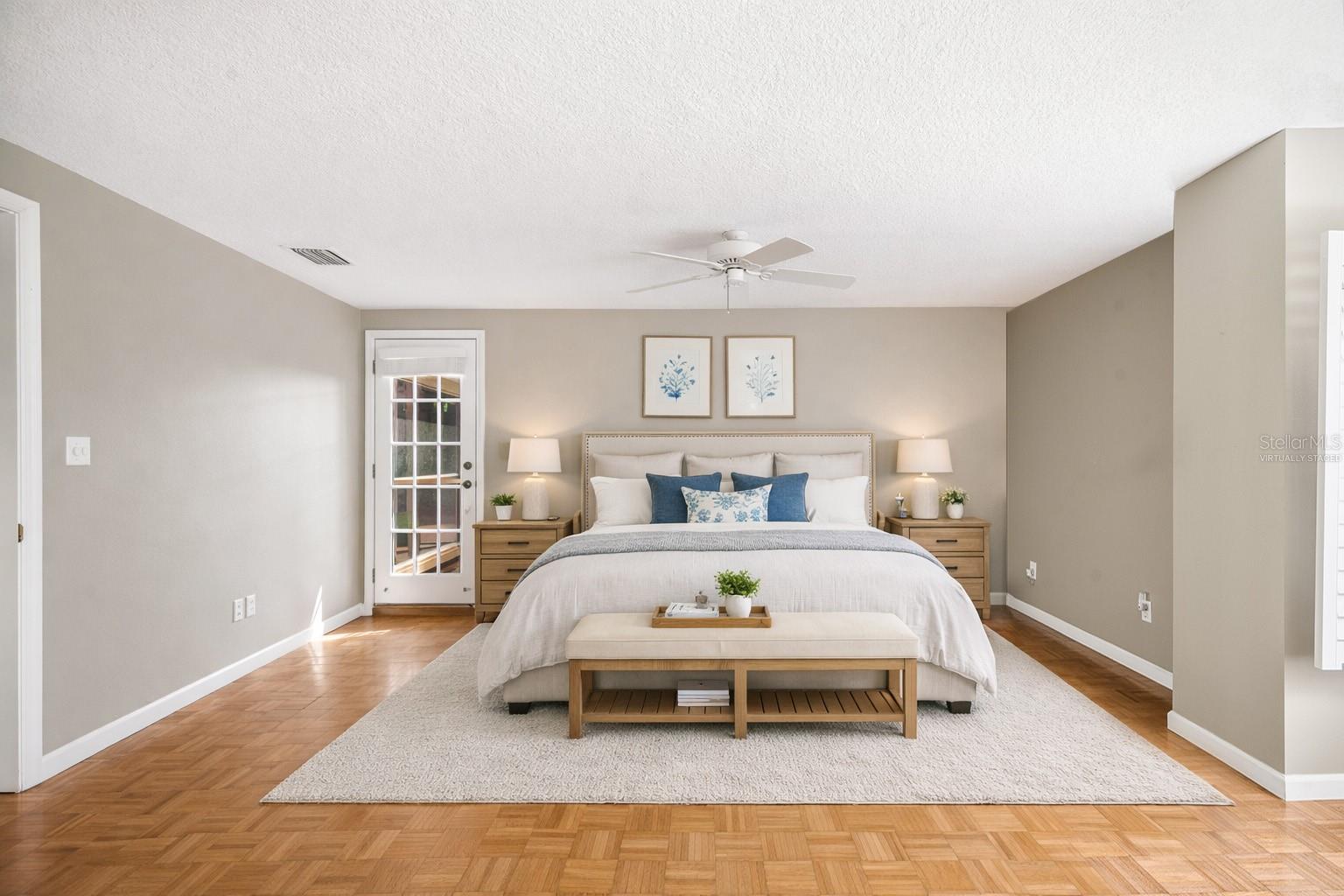 STONE ISLAND ESTATES - Residential