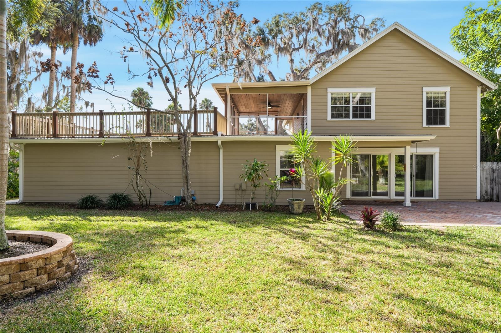 STONE ISLAND ESTATES - Residential