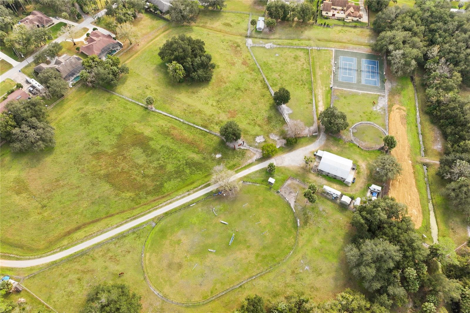 STONE ISLAND ESTATES - Residential