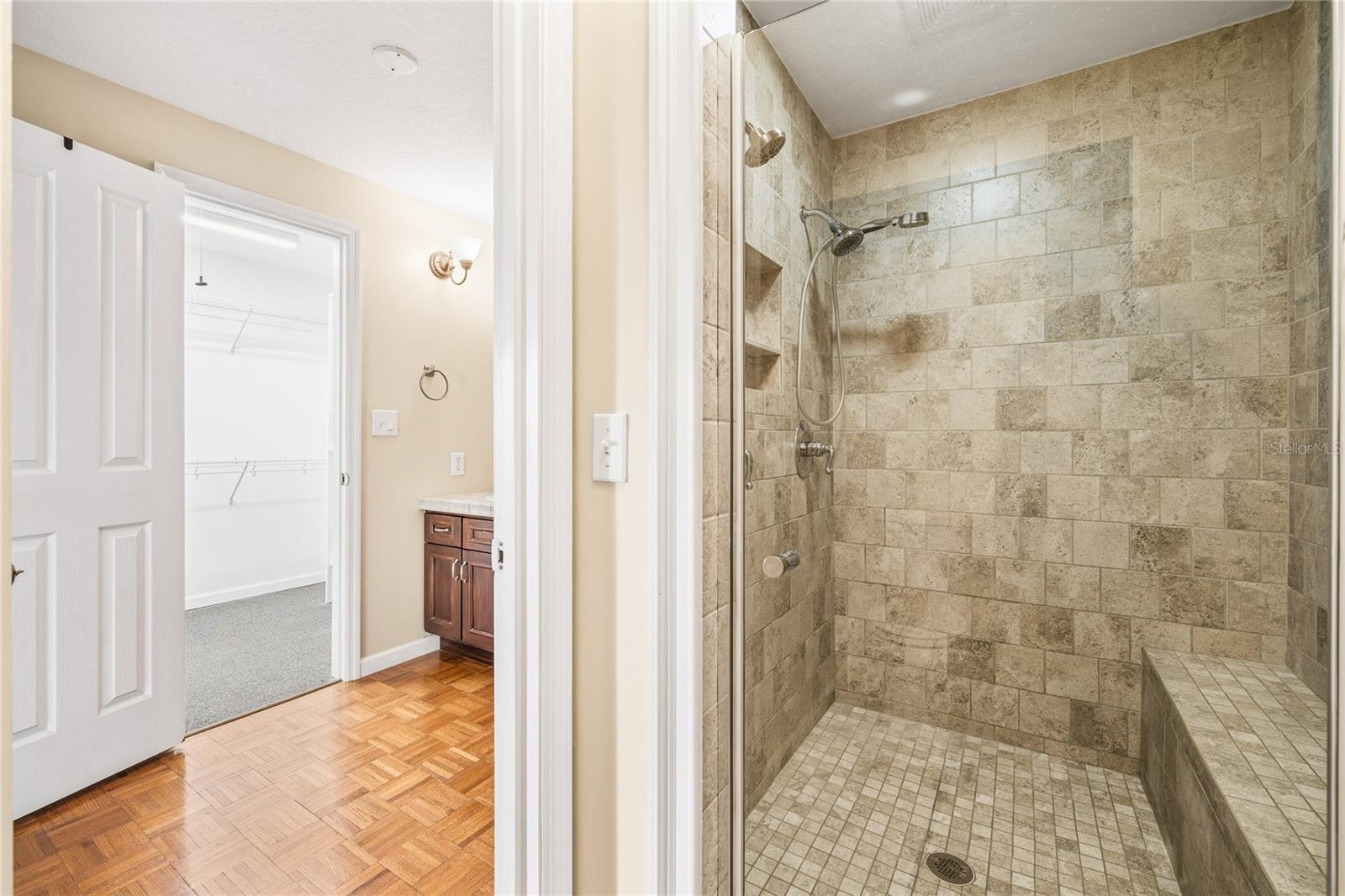 STONE ISLAND ESTATES - Residential